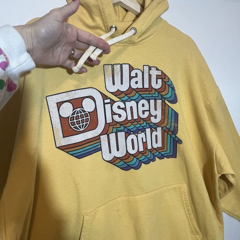 Walt Disney World Retro Hoodie Adult 2XL Yellow Sweatshirt Vintage Style Pocket - Picture 10 of 11